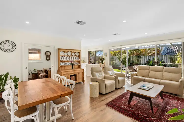 11/34 Rose Avenue