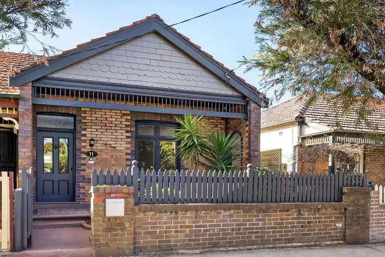 11 Woodland Street, Marrickville NSW 2204