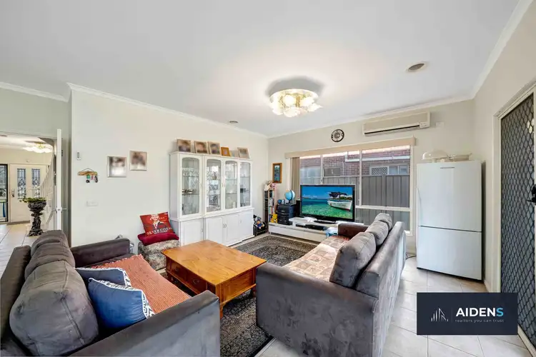 Fifth view of Homely house listing, 11 Earlswood Close, Caroline Springs VIC 3023