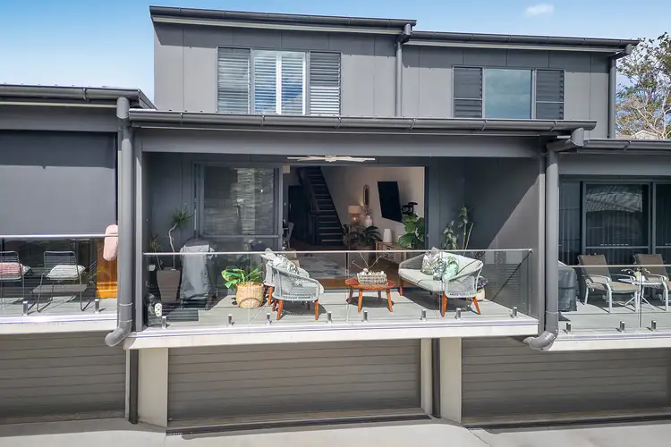 Second view of Homely house listing, 10/15 Mimosa Avenue, Saratoga NSW 2251