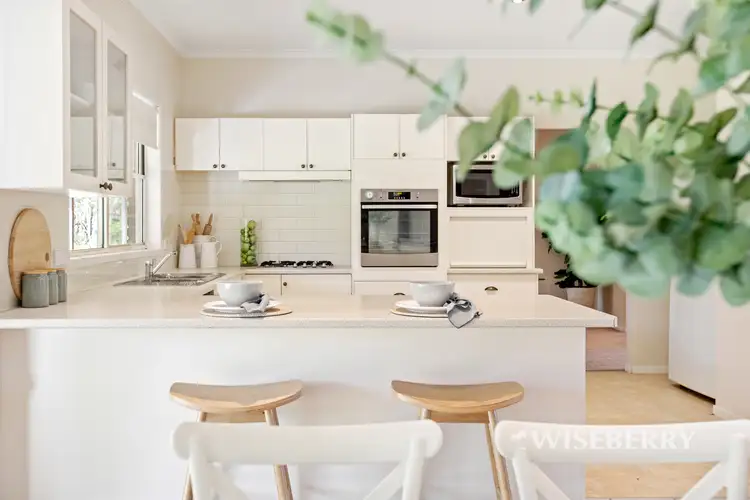 8 The Knoll, Jilliby NSW 2259