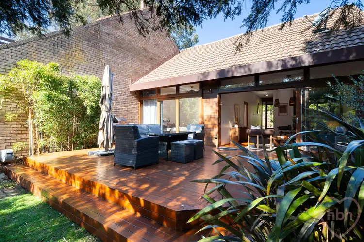 30 Wybalena Grove, Cook ACT 2614