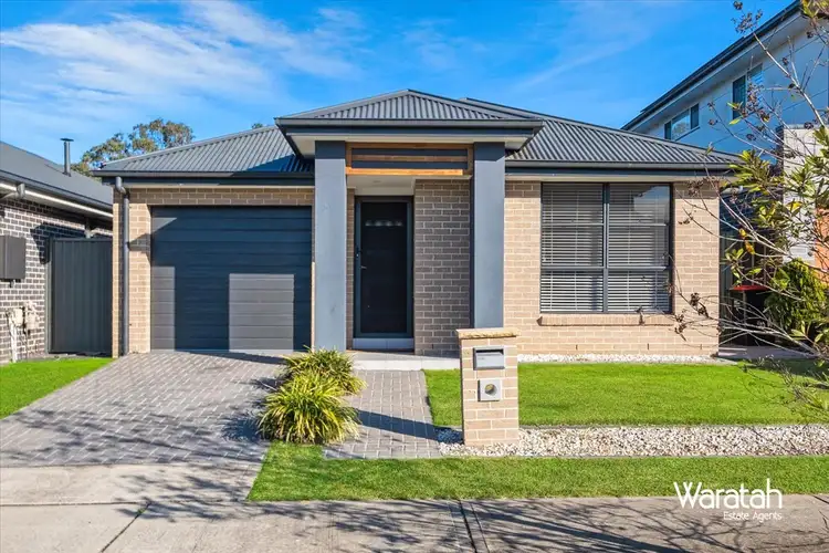 16 Nagle Street, Jordan Springs NSW 2747
