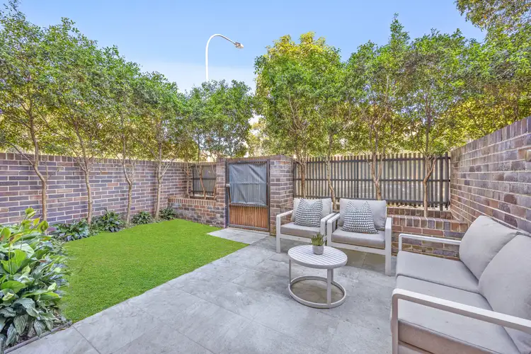 Third view of Homely apartment listing, 3/10 William Street, Double Bay NSW 2028