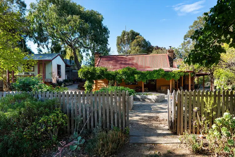 16 Hornsby Street, Maldon VIC 3463