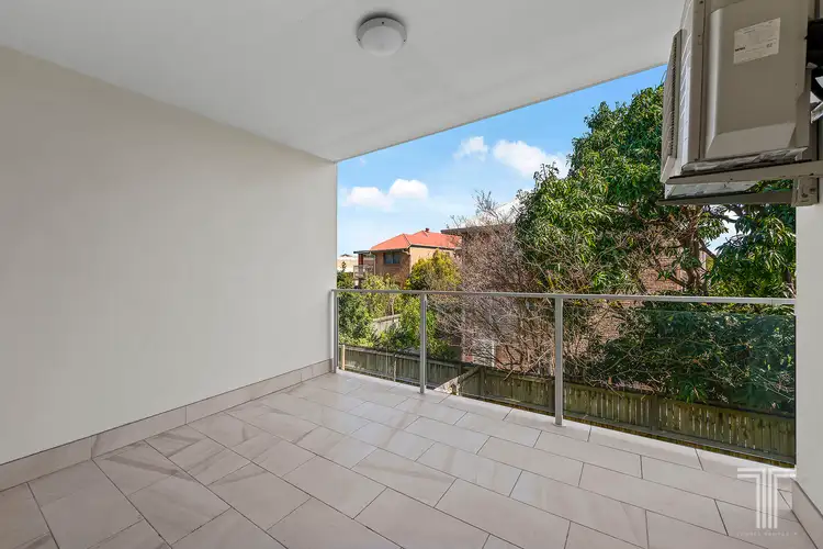 Fifth view of Homely unit listing, 4/17 Dowar Street, Coorparoo QLD 4151