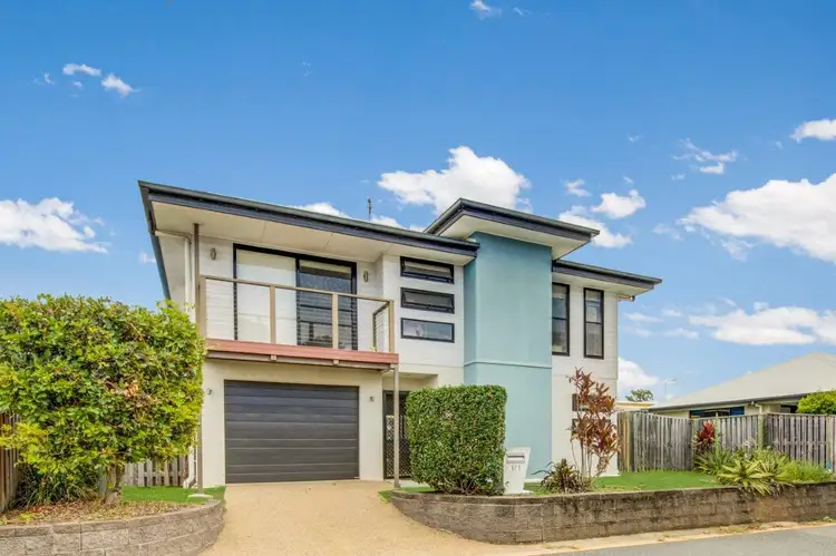 1/1 Wedgetail Road, Clinton QLD 4680