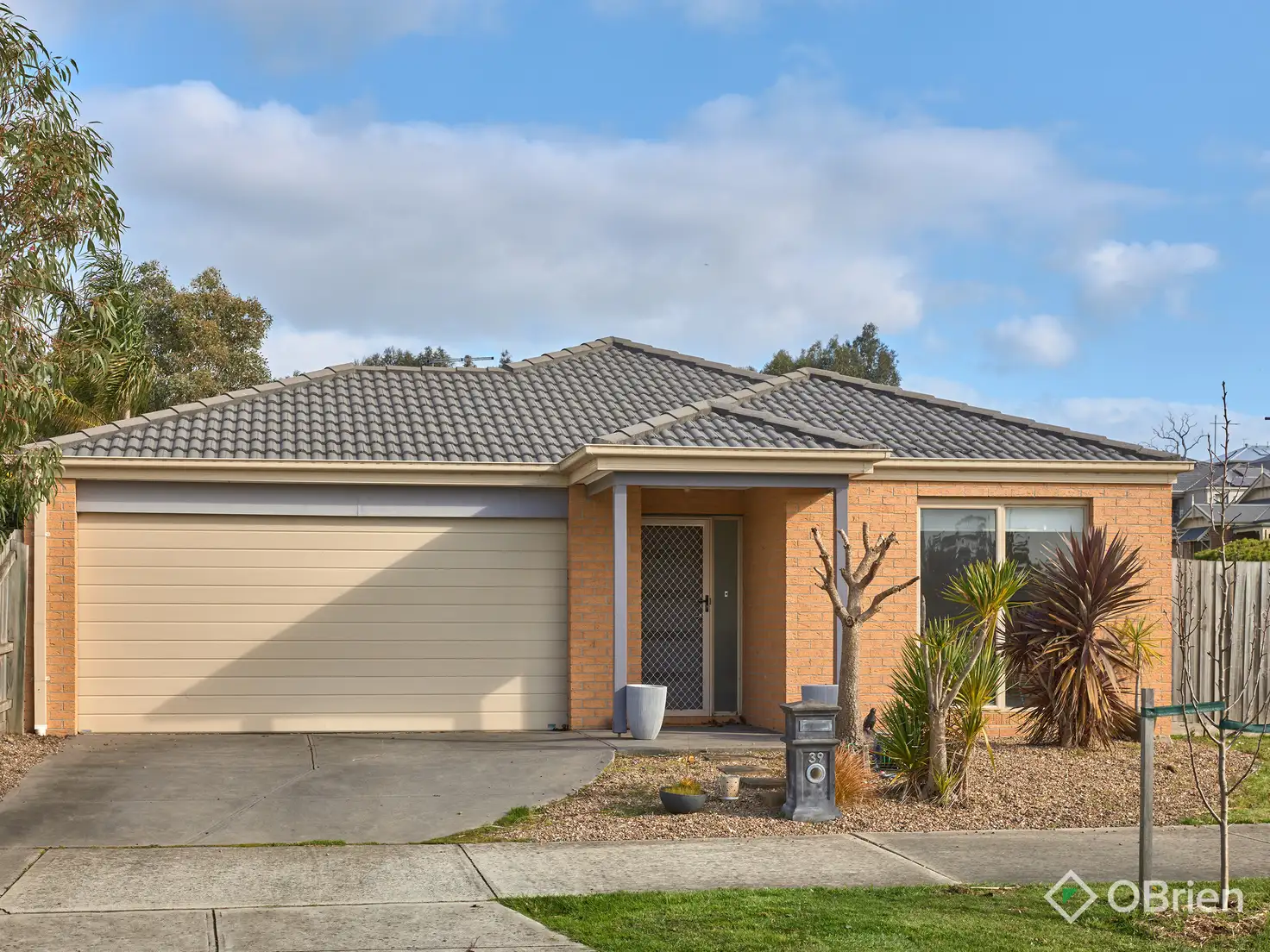 Main view of Homely house listing, 39 Summerhill Boulevard, Drouin VIC 3818