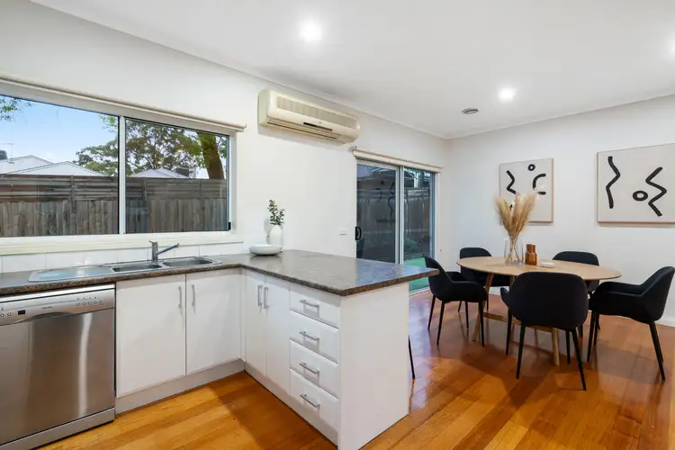 Fifth view of Homely unit listing, 4A View Street, Croydon VIC 3136