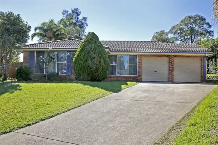10 Dominish Crescent, Camden South NSW 2570