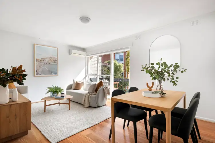 8/2 Douglas Street, Toorak VIC 3142