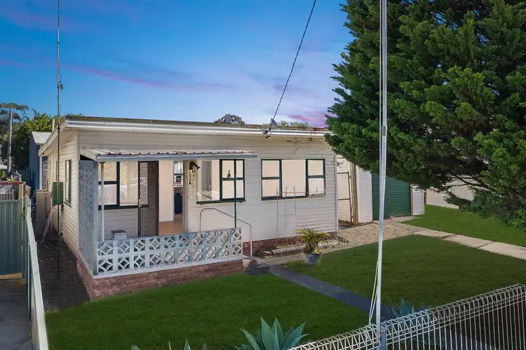 4 Georgina Avenue, Gorokan NSW 2263