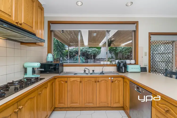 Fourth view of Homely house listing, 2 Crawford Way, Sunbury VIC 3429
