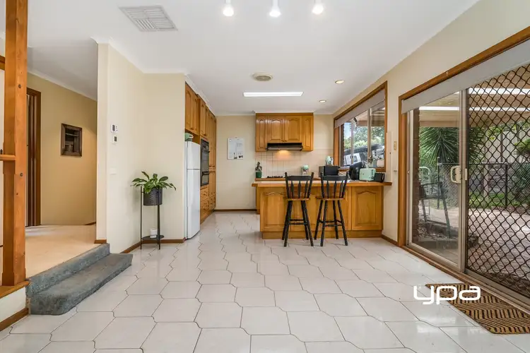 Sixth view of Homely house listing, 2 Crawford Way, Sunbury VIC 3429