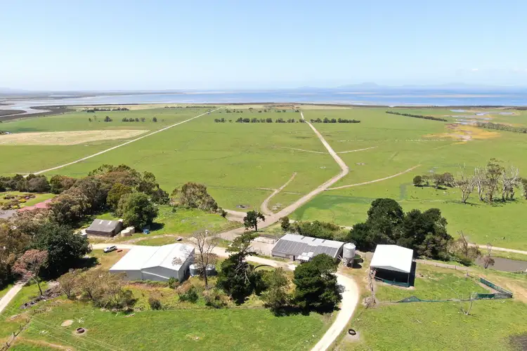 10 OLD HAT Road, Foster VIC 3960