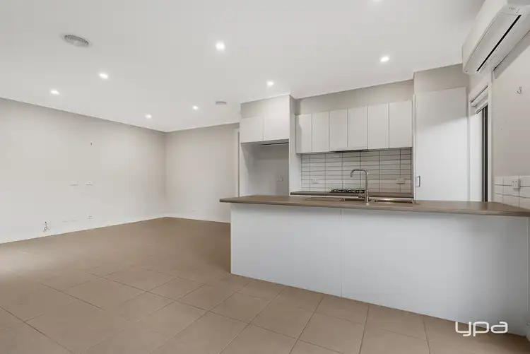 3A Waratah Street, Melton South VIC 3338