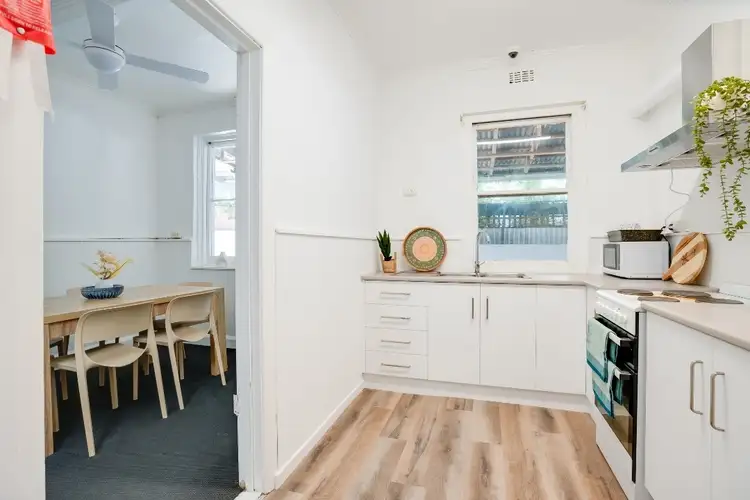 Sixth view of Homely house listing, 320 David Street, South Albury NSW 2640