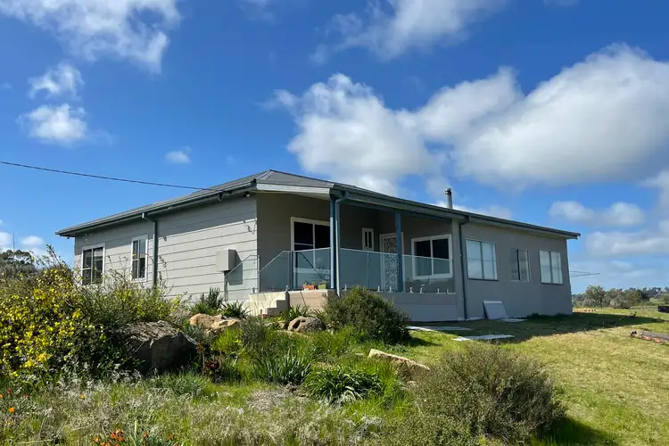 18 Monger Street