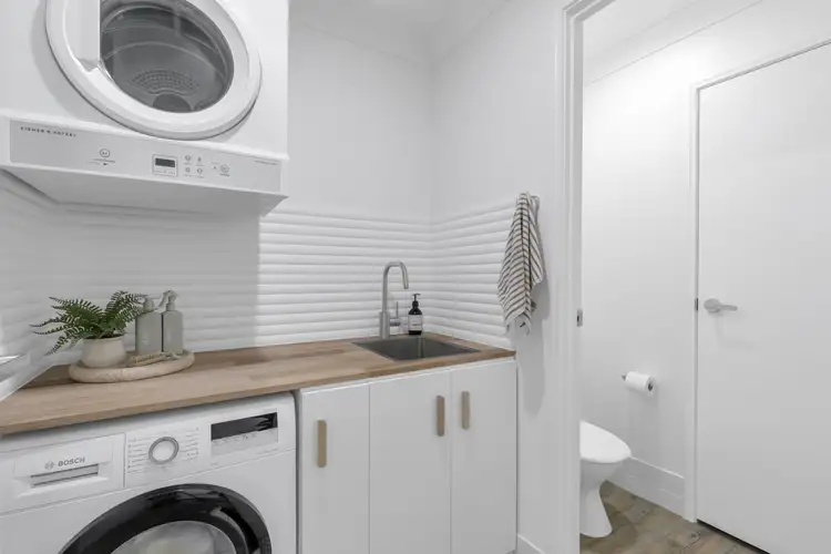 Fifth view of Homely semi-detached listing, 6a Stockwhip Place, Sumner QLD 4074