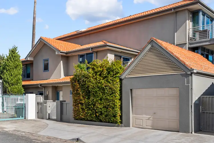 19/41 Marine Parade, St Kilda VIC 3182