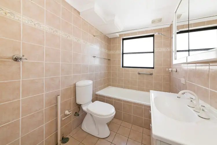 Fourth view of Homely apartment listing, 2/108 Beach Street, Coogee NSW 2034