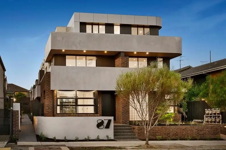 Main view of Homely townhouse listing, 7/87 Lower Heidelberg Road, Ivanhoe VIC 3079