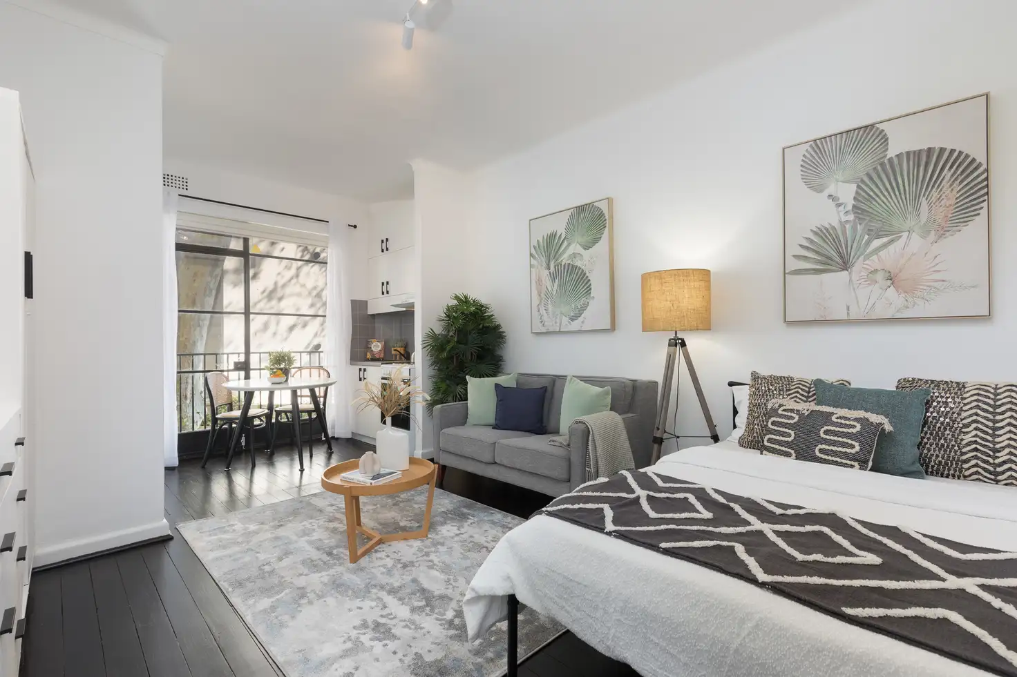 Main view of Homely studio listing, 2/7 St Neot Avenue, Potts Point NSW 2011