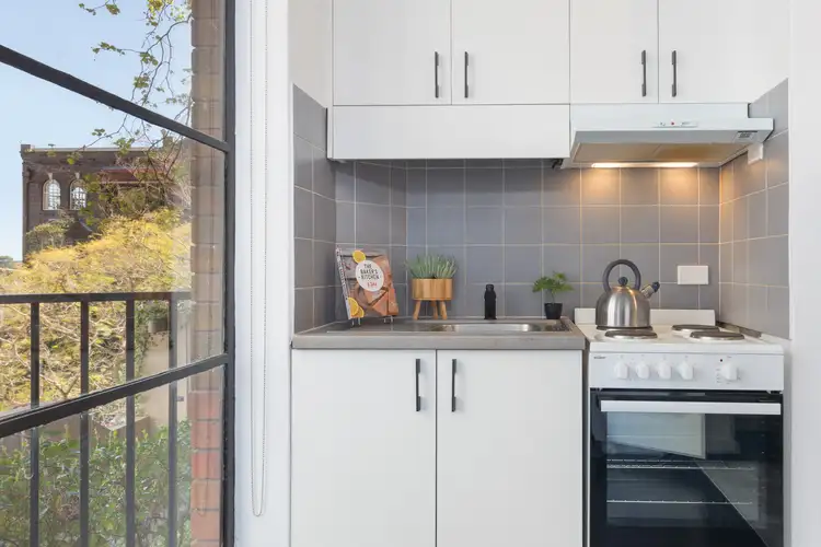 Fourth view of Homely studio listing, 2/7 St Neot Avenue, Potts Point NSW 2011