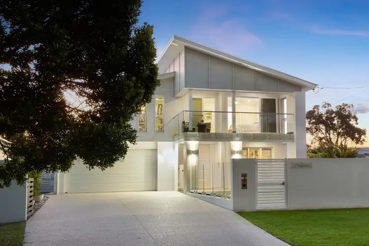 17 Seabreeze Avenue, Coolum Beach QLD 4573