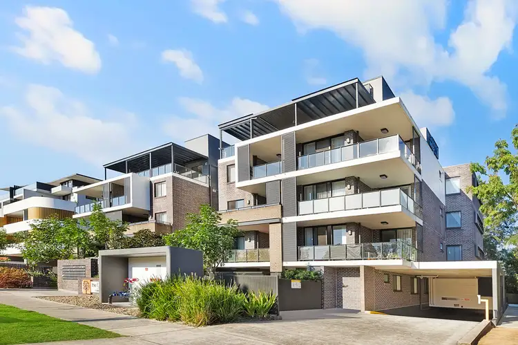 8/5 Citrus Avenue, Hornsby NSW 2077
