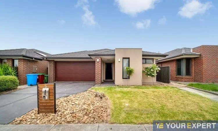 5 Cowes Close