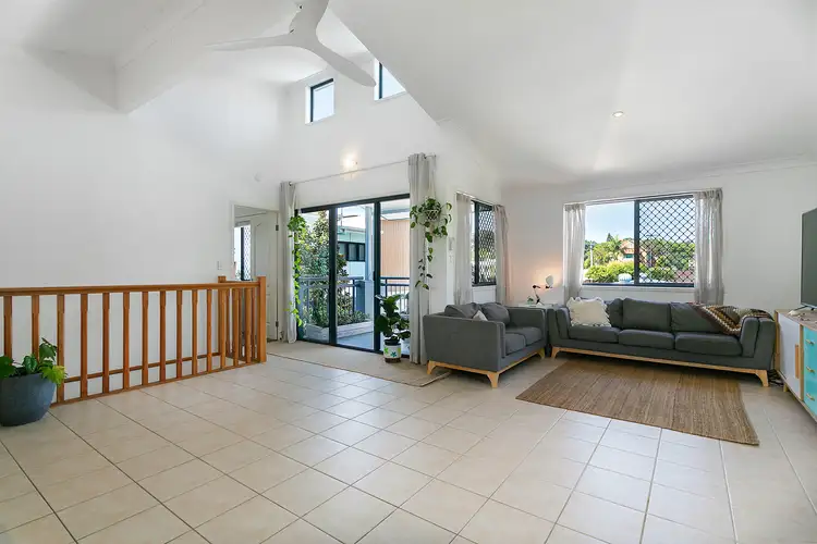 2/32 Leyte Avenue, Palm Beach QLD 4221