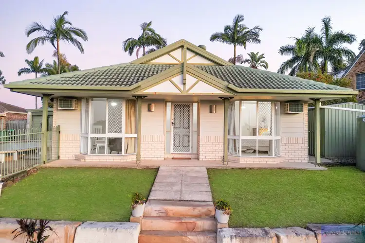 16 Wantana Crescent, Edens Landing QLD 4207