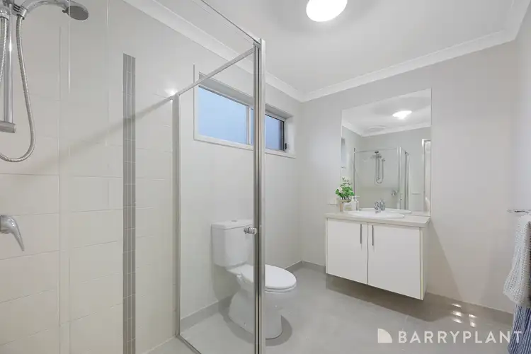 Third view of Homely house listing, 8 Kensington Square, Drouin VIC 3818