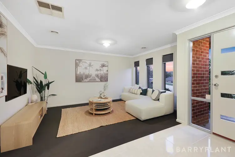 Fourth view of Homely house listing, 8 Kensington Square, Drouin VIC 3818