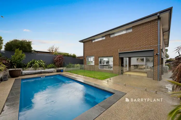 11 Cotswold Crescent, Officer VIC 3809