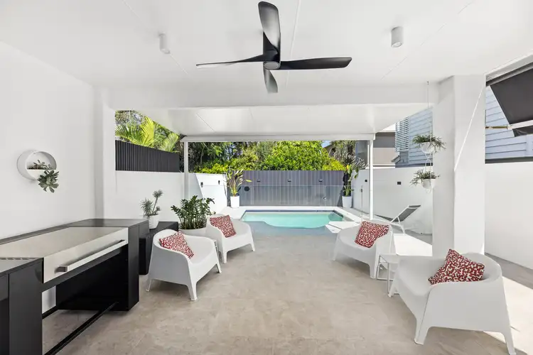2/18 Ferny Fairway, Burleigh Heads QLD 4220