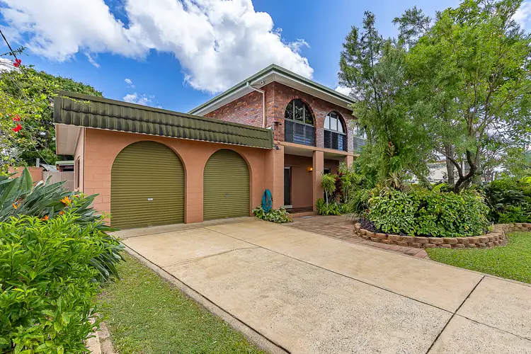 11 Jannila Avenue, Cranbrook QLD 4814