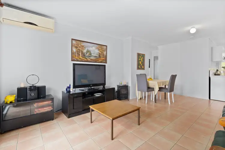 1/206 Olsen Avenue, Arundel QLD 4214