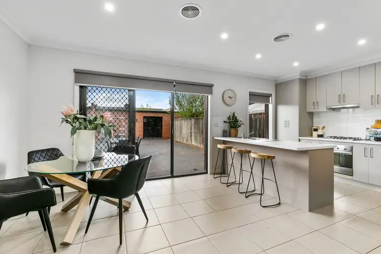 31 Swamphen Drive