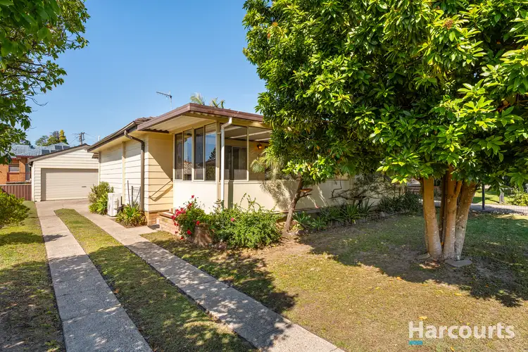 10 Ford Avenue, Mount Hutton NSW 2290