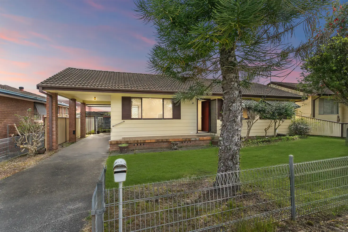 Main view of Homely house listing, 18 Rolfe Avenue, Kanwal NSW 2259