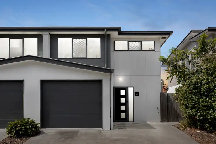 2/25 Bicentennial Road, Boondall QLD 4034