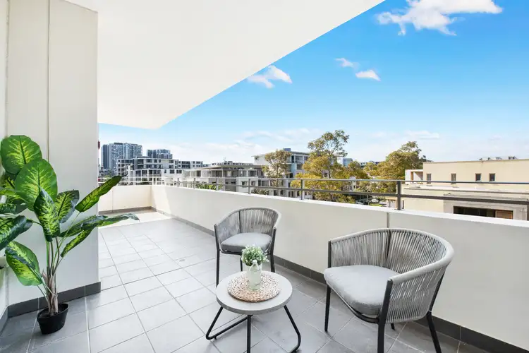 518/37 Amalfi Drive, Wentworth Point NSW 2127