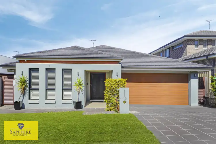 10 De Garis Close, Middleton Grange NSW 2171