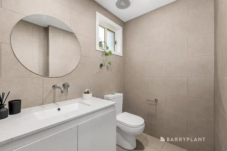 Sixth view of Homely house listing, 2 Tara Court, Yallambie VIC 3085