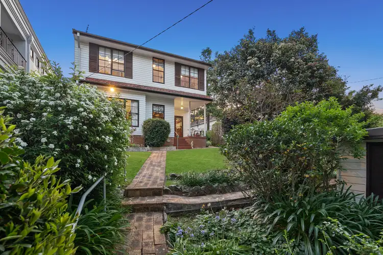 8 Kirkwood Street, Seaforth NSW 2092