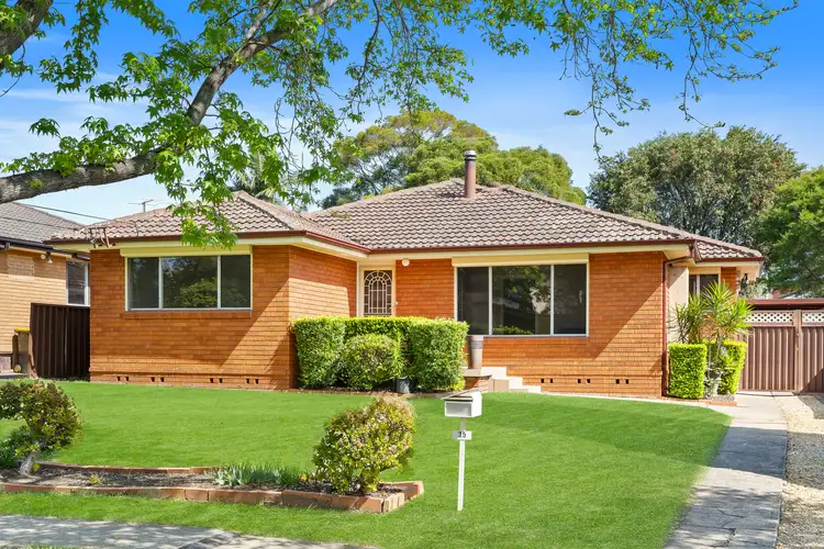35 Myuna Crescent, Seven Hills NSW 2147