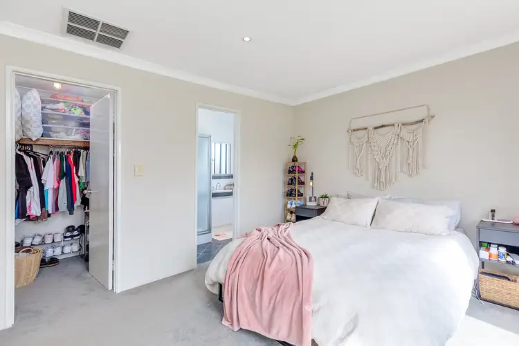 Second view of Homely house listing, 5 Yorlor Way, Quinns Rocks WA 6030