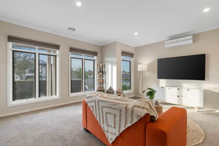 Third view of Homely house listing, 6 Eileens Way, Sunbury VIC 3429